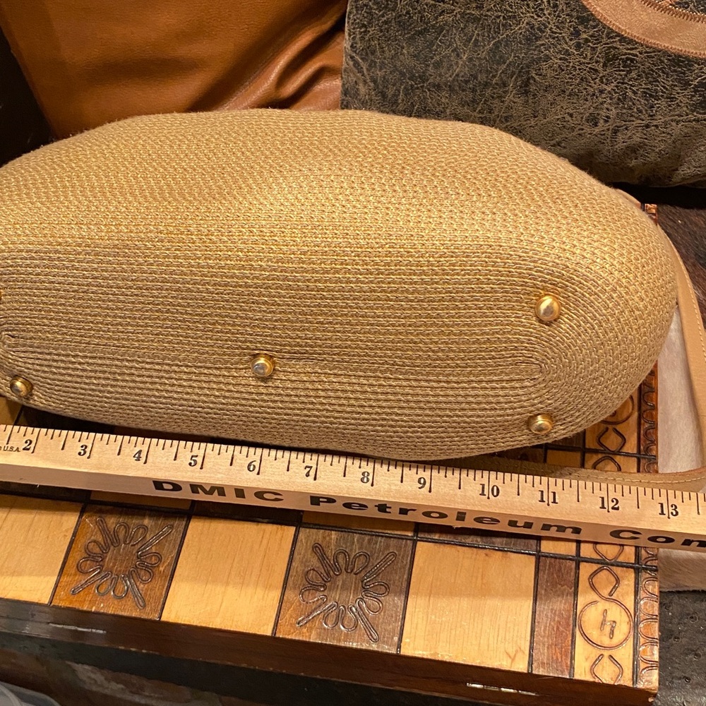 Eric Javits Chain-Link Jute Shoulder Bag - Picture 7 of 12